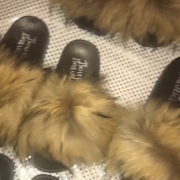 100% REAL FUR SLIPPER SLIDES - Picture 6 of 7